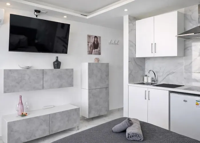 Апарт-отель Ocean View Ponderosa 601 Playa De Americas 3*